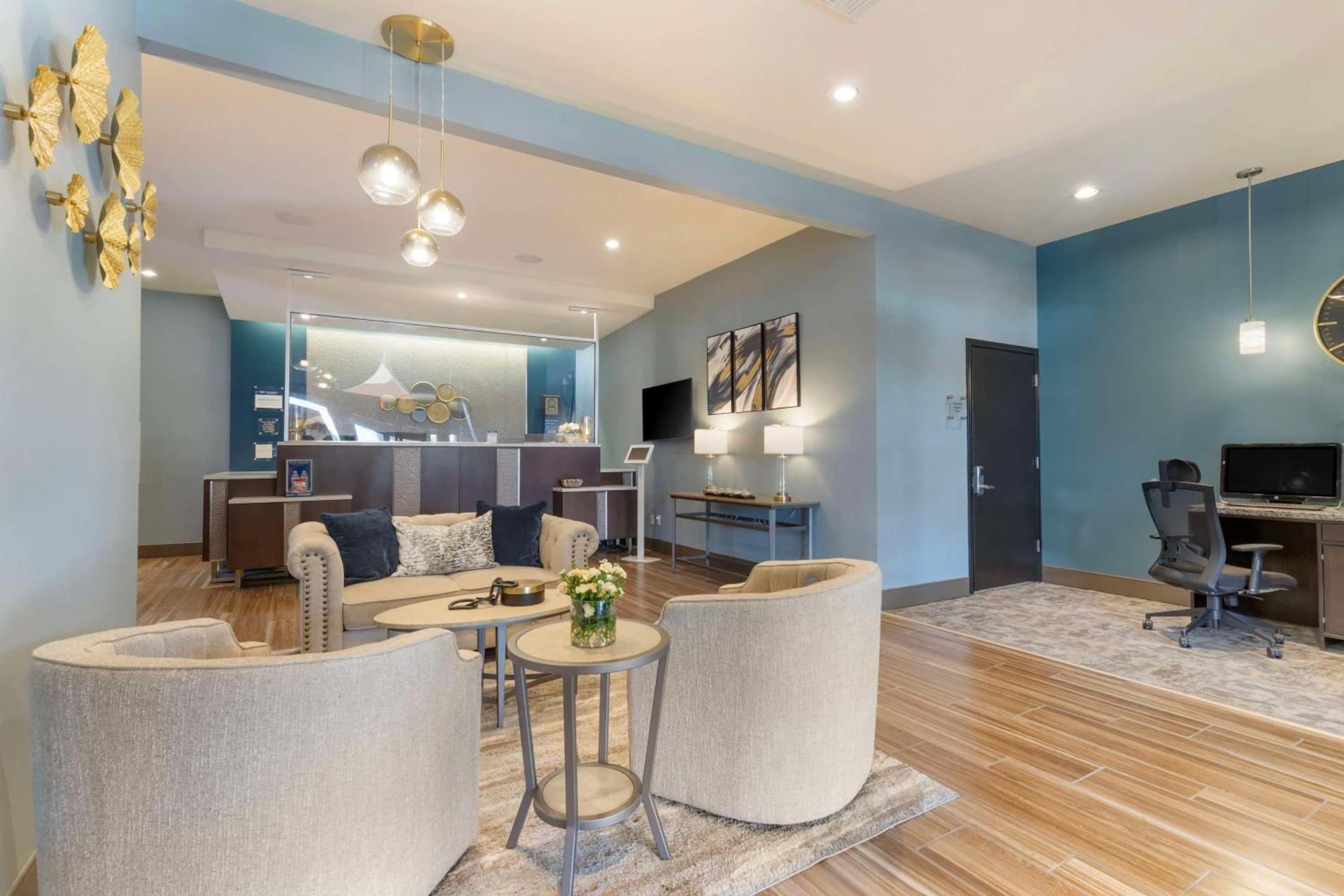 Hotel Best Western Plus & 3*