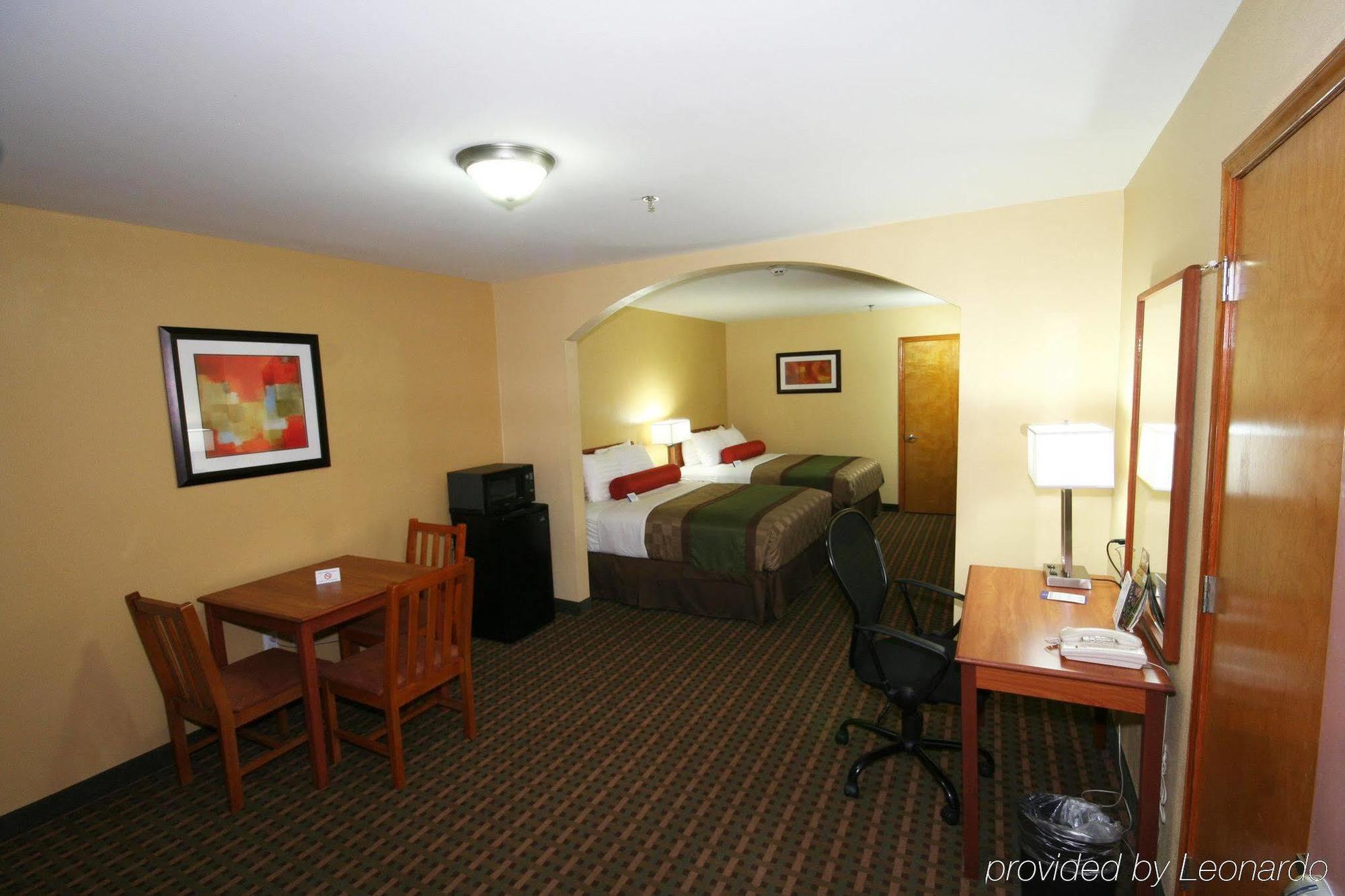 Western & Hotel Edinburg